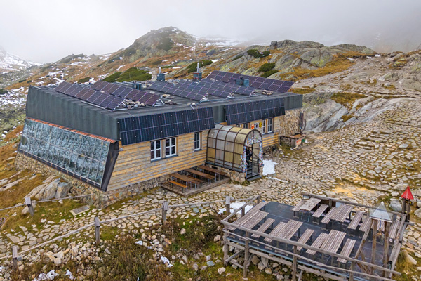 elektrarne-Zbojnicka-cela-chata-small